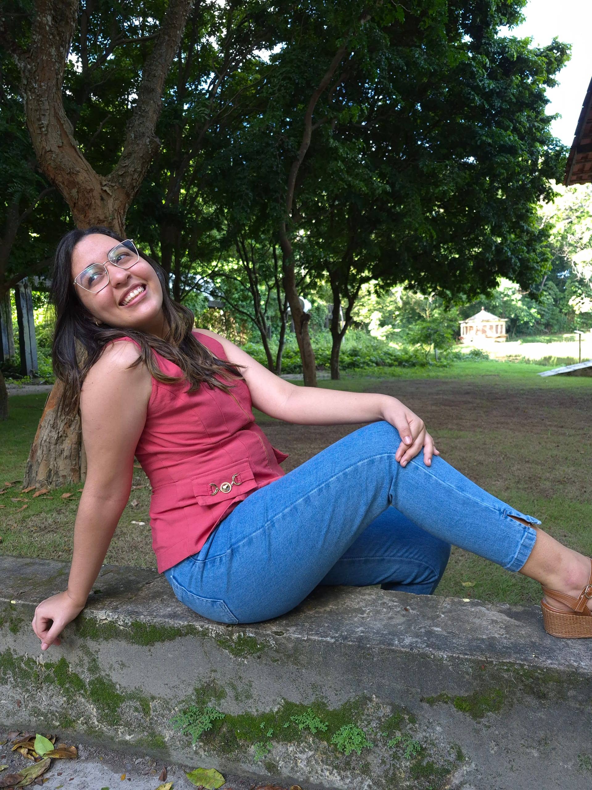 Jonas e Kellyane entre as flores